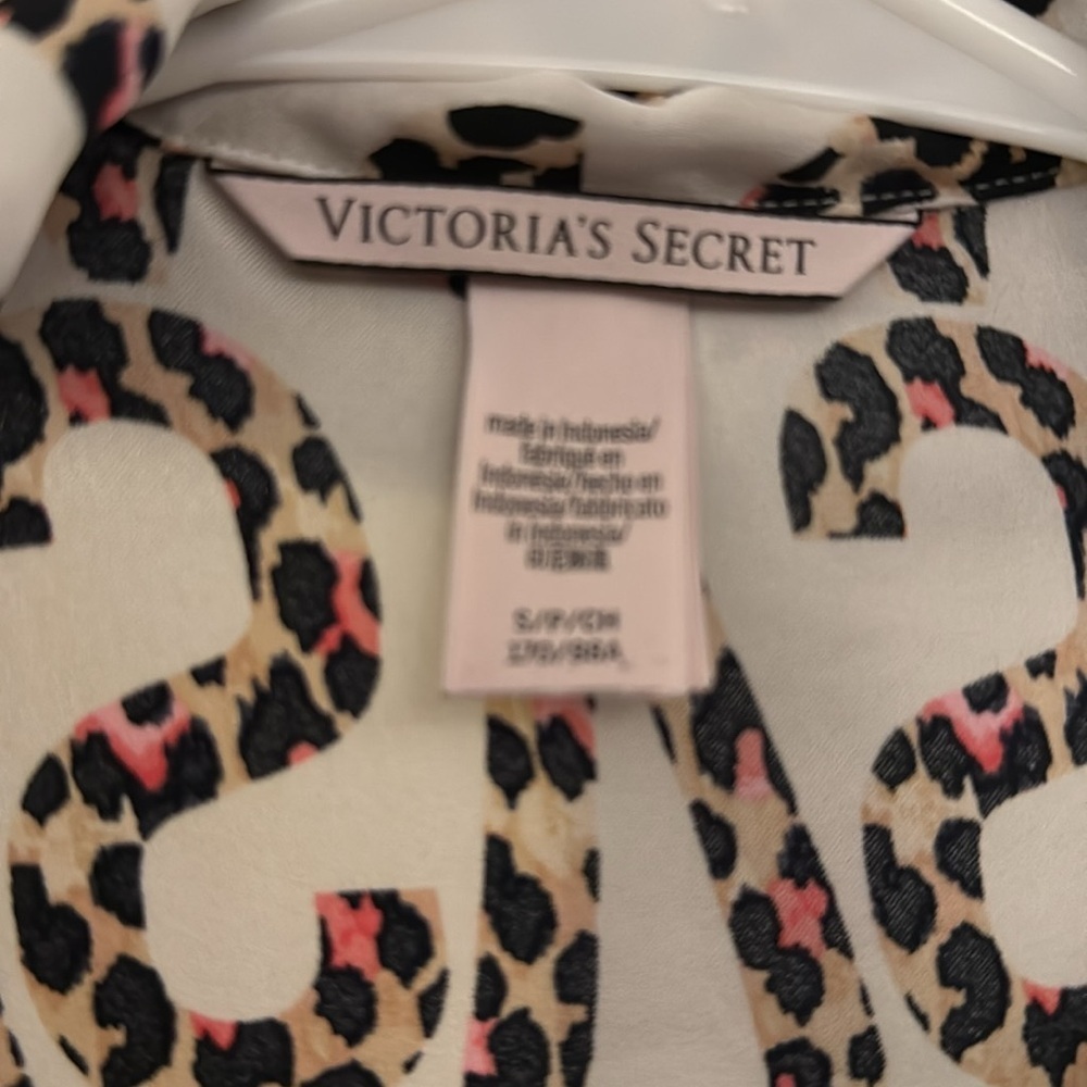 Sexy Printed VICTORIA SECRETS PJ’s - Picture 3 of 3